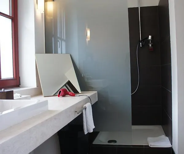 מלון Waldhotel Am Nuerburgring 3*