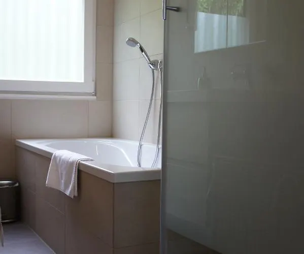 מלון Waldhotel Am Nuerburgring Baar (Rhineland-Palatinate)